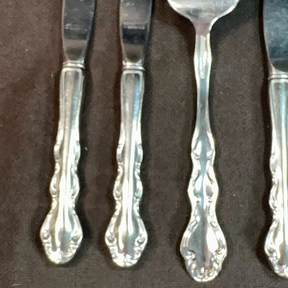 Reed & Barton REGENCY Stainless Steel Flatware Meat Fork Dinner Knife Lot Of 5